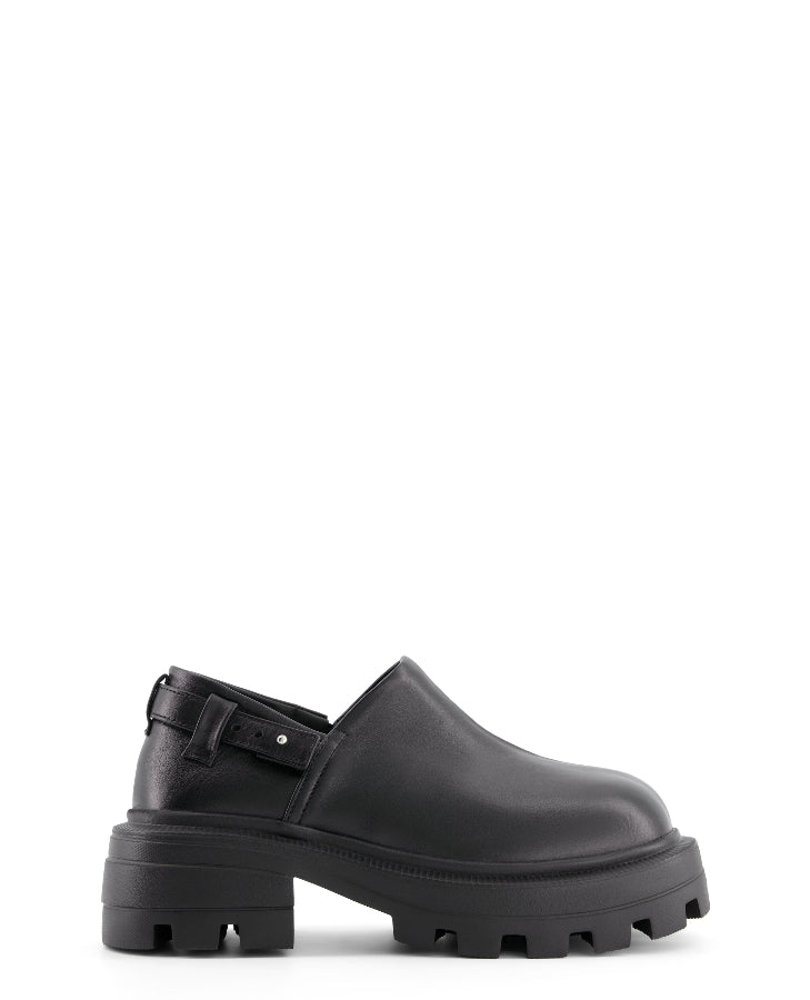 annk cloggs in black leather