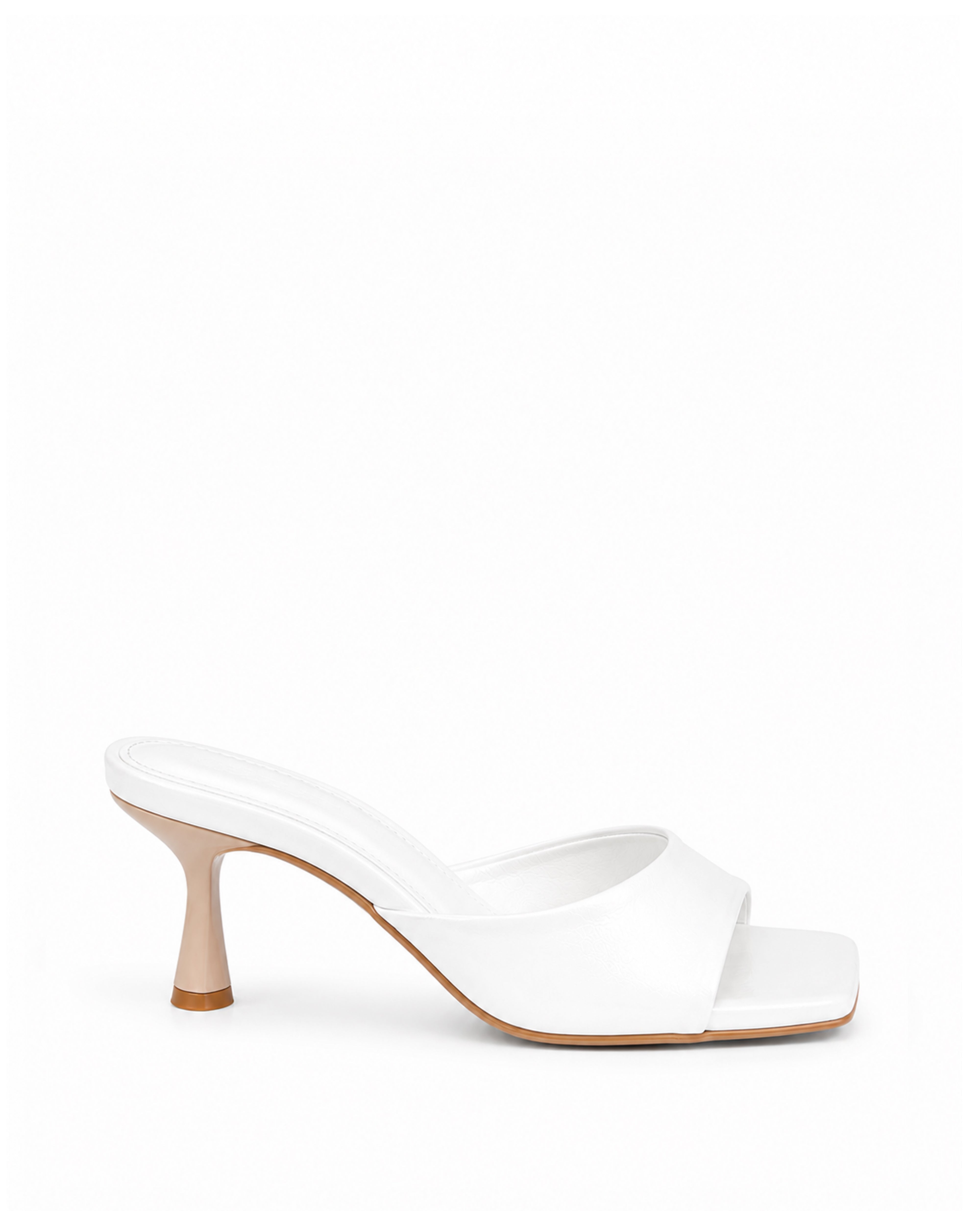 CARRIE's MULES WHITE