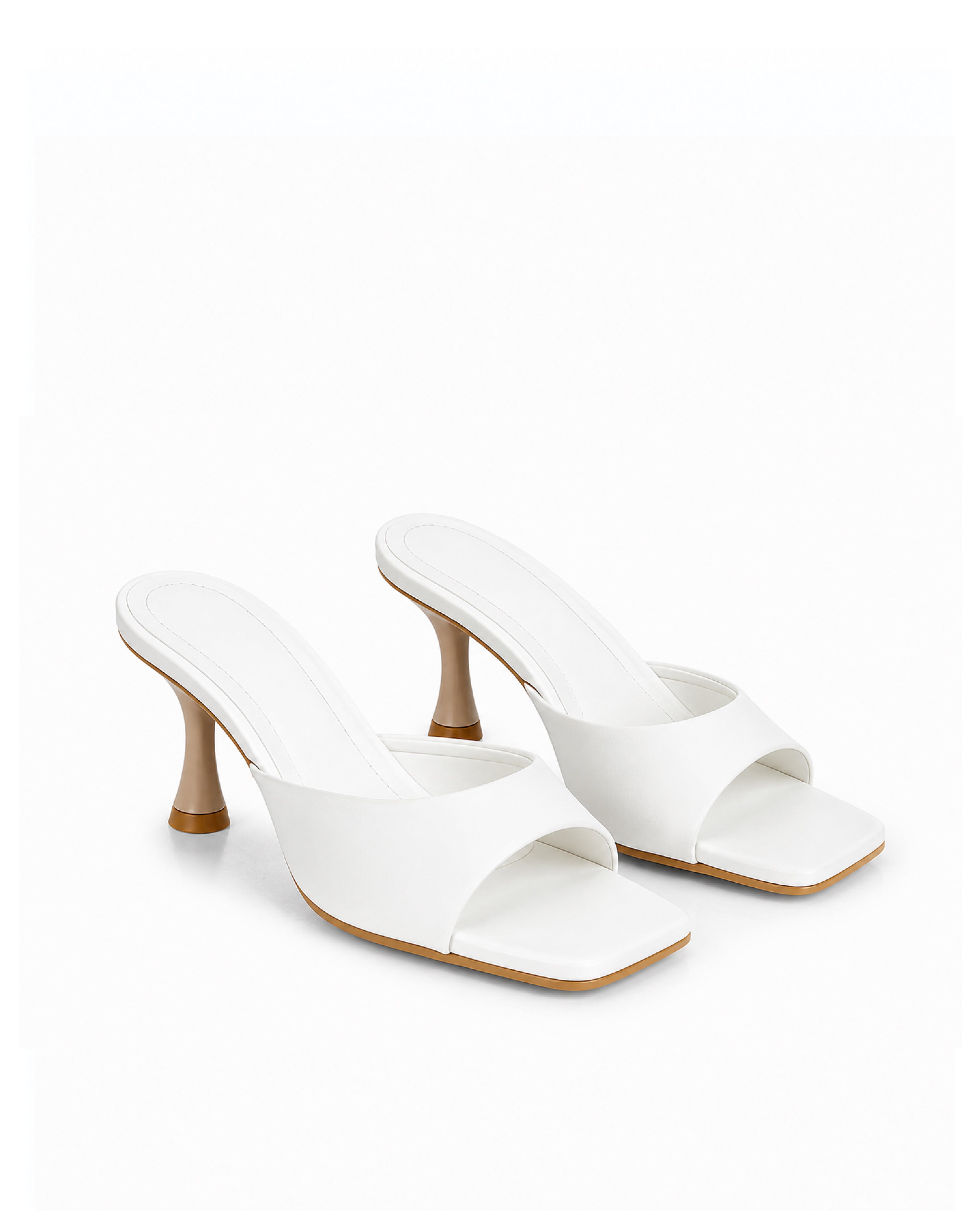 CARRIE's MULES WHITE
