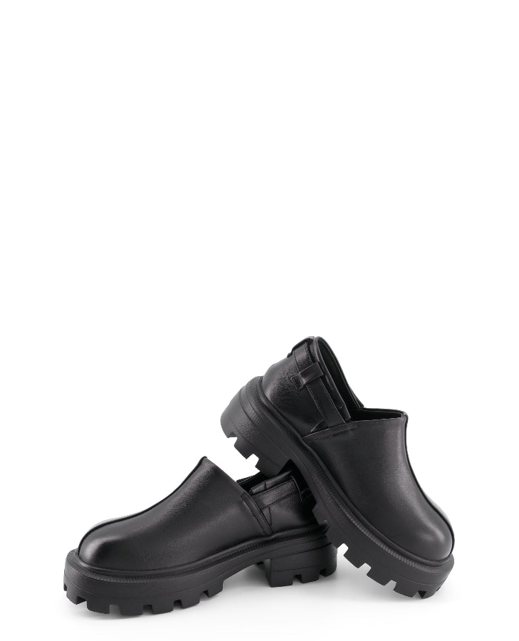  /aenk:ei/ Clogs