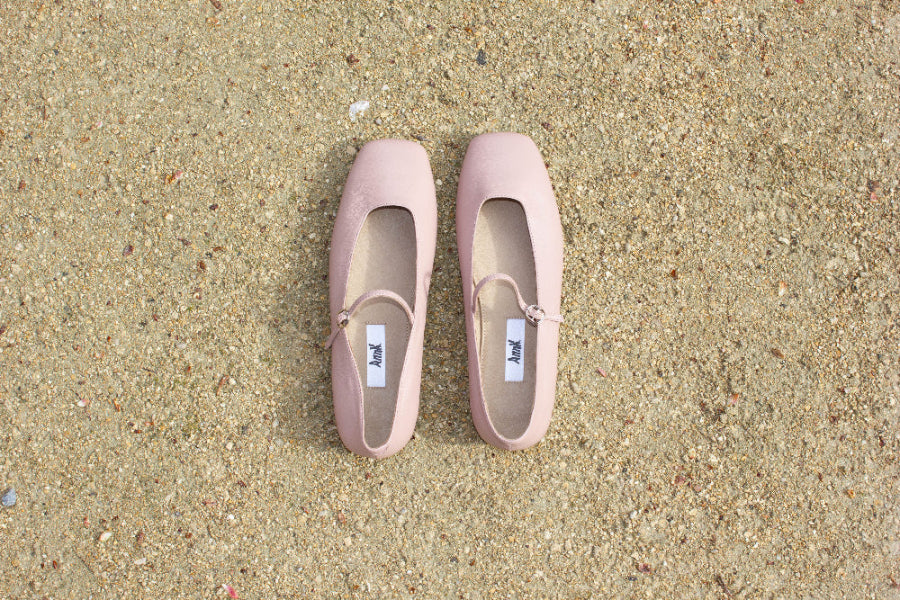 AnnK /aenk:ei/ Ballet Pink