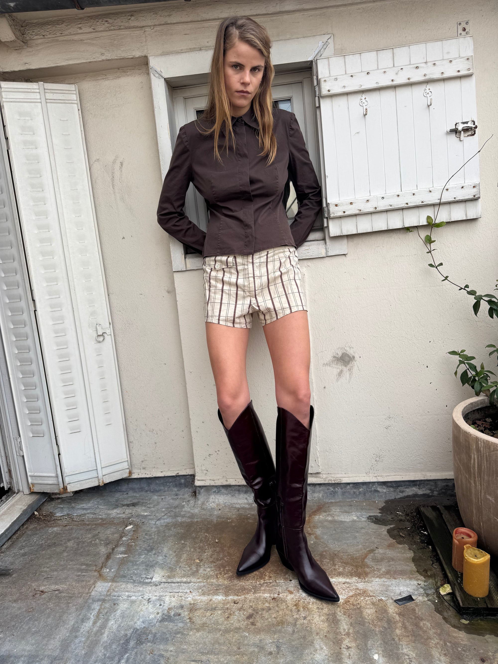 High boots in burgundy