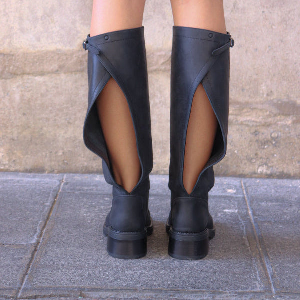 Transformable Boots in Black 