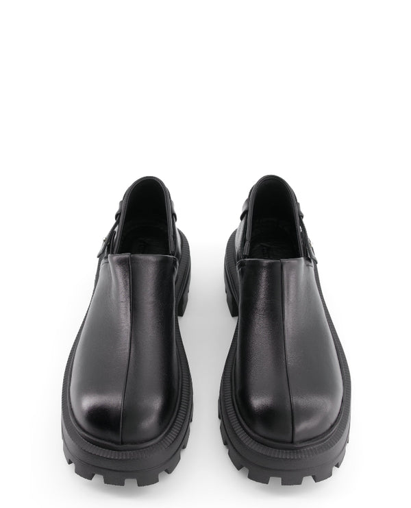 annk black leather clogs