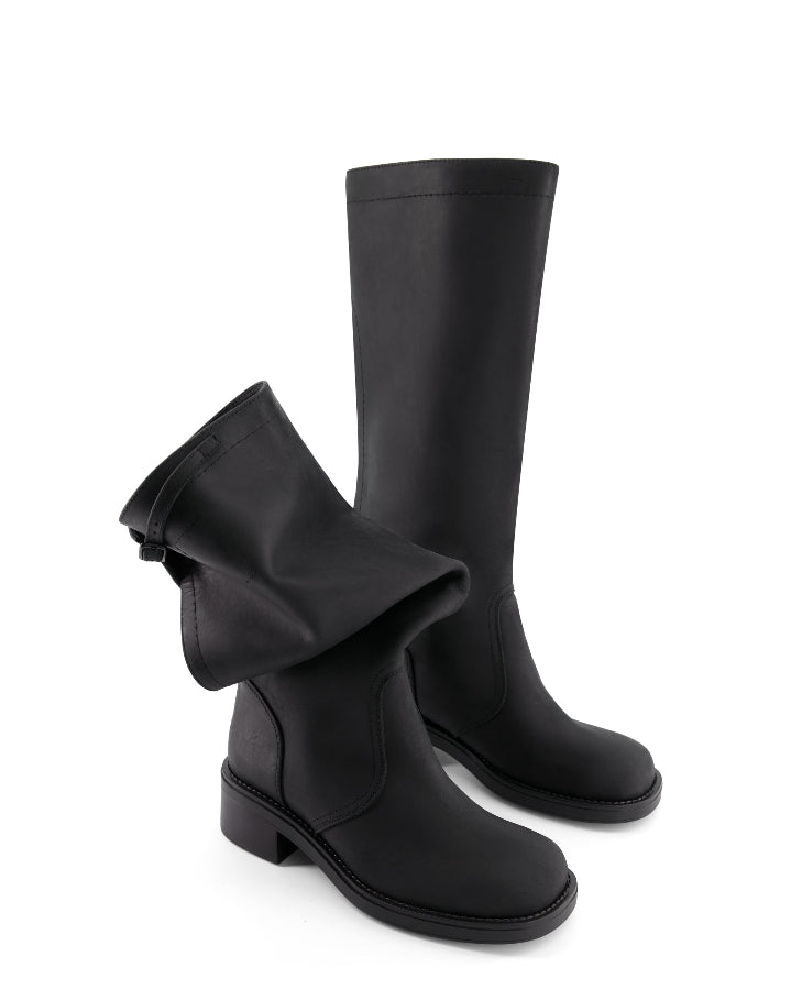 annk boots transformer in black