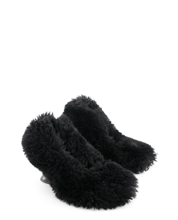 annk fur heels in black 