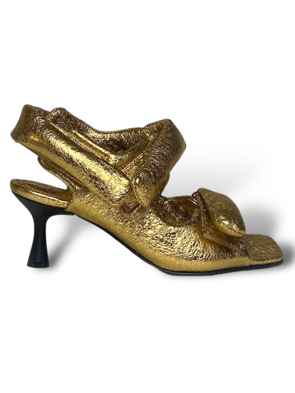 Fou Sandals in gold