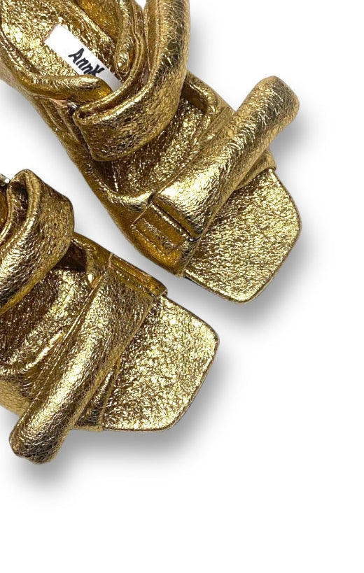 Fou Sandals in gold